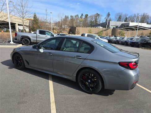 Certified 2023 BMW 540i xDrive w/ Executive Package image 5
