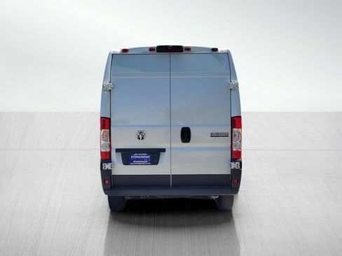 Used 2025 RAM ProMaster 2500 w/ Convenience Group FWD image 5