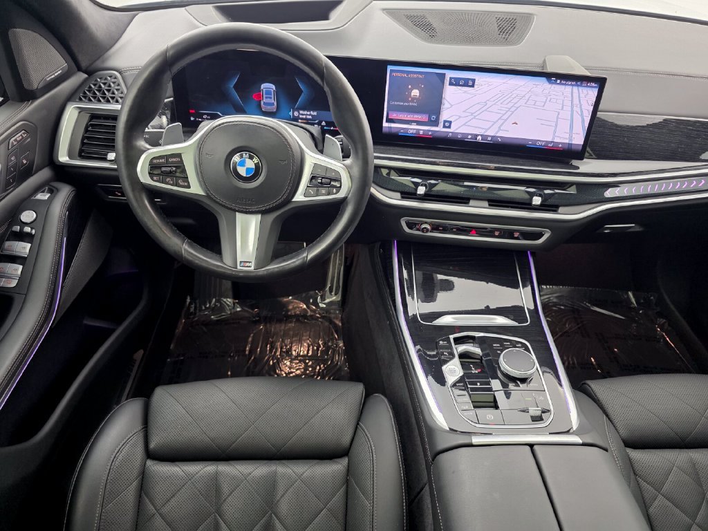 Used 2025 BMW X7 xDrive40i w/ M Sport Package AWD/4WD image 13