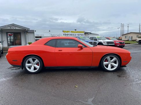 Used 2008 Dodge Challenger SRT8 RWD image 2