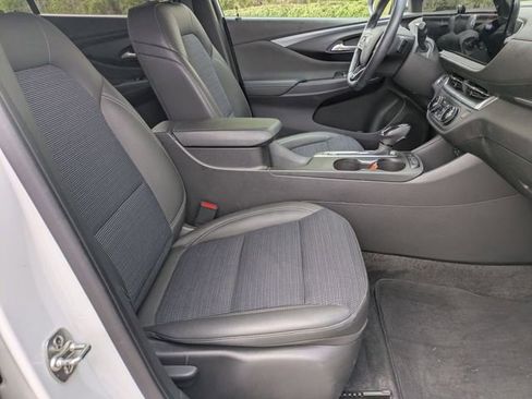 Used 2024 Buick Envista Preferred w/ Convenience I Package image 26