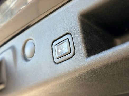 Certified 2022 Chevrolet Equinox Premier image 27