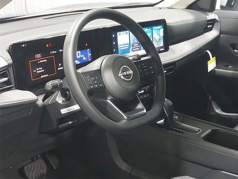 New 2026 Nissan Kicks SV image 15