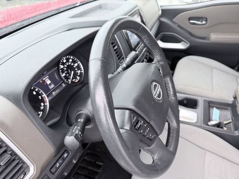 Certified 2022 Nissan Frontier SV image 16