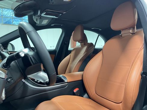 Used 2025 Mercedes-Benz C 300 4MATIC Sedan image 21