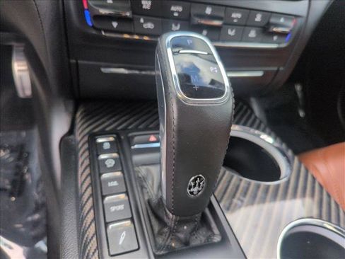 Used 2020 Maserati Ghibli S GranSport image 12