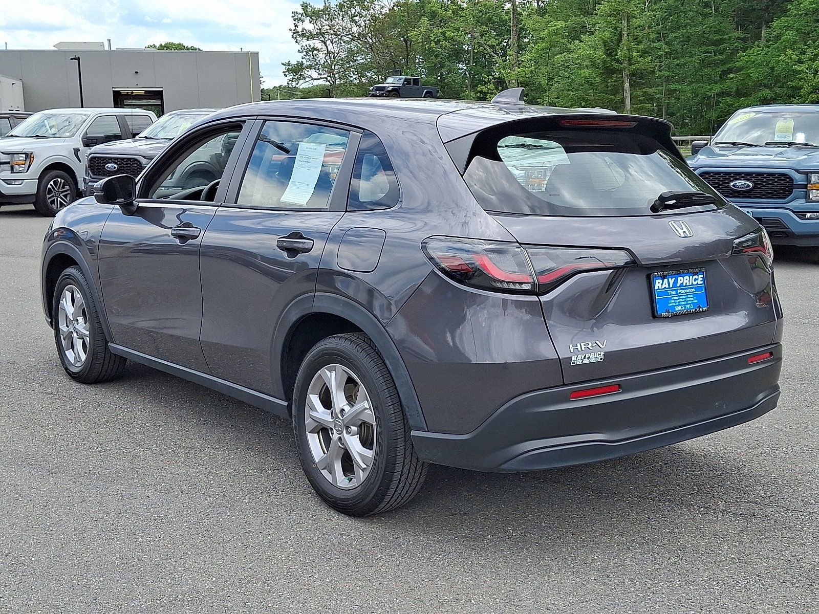 Used 2023 Honda HR-V LX image 4