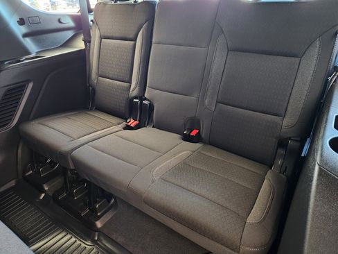 Certified 2025 Chevrolet Tahoe LS image 32