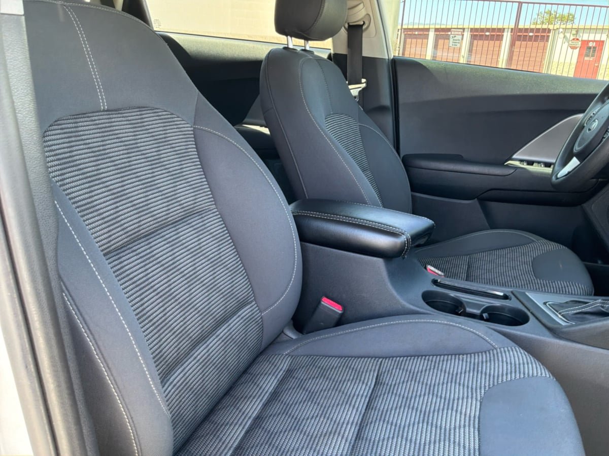 Used 2021 Kia Niro LX FWD image 19