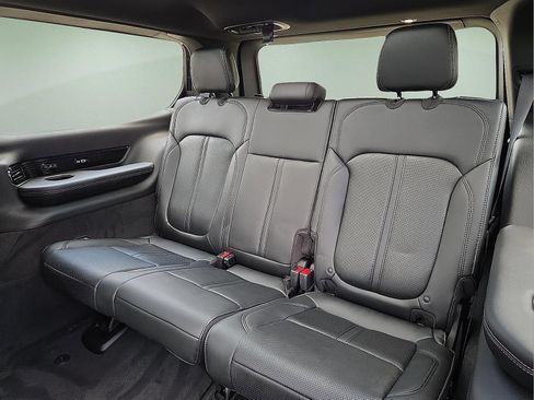 New 2026 Jeep Grand Wagoneer Summit w/ Premium Group III AWD/4WD image 10