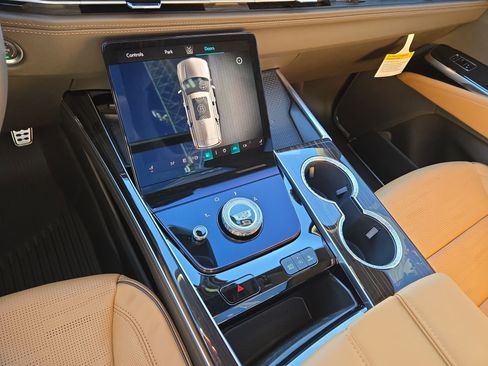 New 2026 Cadillac Escalade Luxury w/ Touring Package image 22