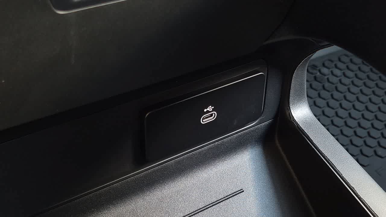 New 2026 Land Rover Defender 110 S AWD/4WD image 34