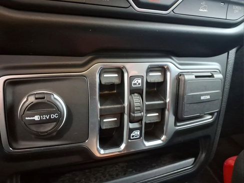 Used 2021 Jeep Wrangler Unlimited Sport AWD/4WD image 10