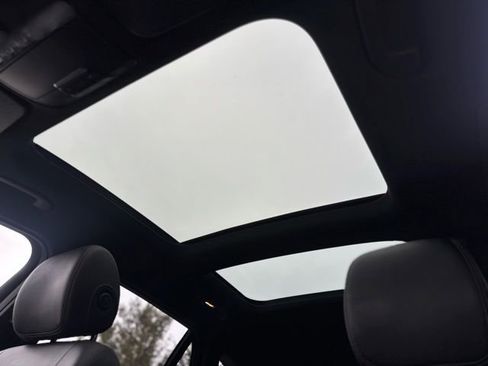 Used 2018 Mercedes-Benz GLC 300 4MATIC image 61