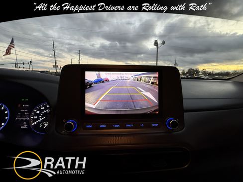 Used 2022 Hyundai Kona SEL image 15