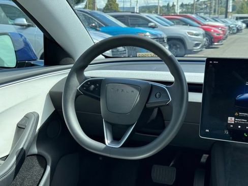 Used 2025 Tesla Model 3 Long Range AWD/4WD image 15