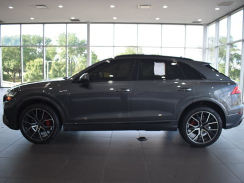 Used 2020 Audi Q8 Premium Plus w/ Premium Plus Package AWD/4WD image 4