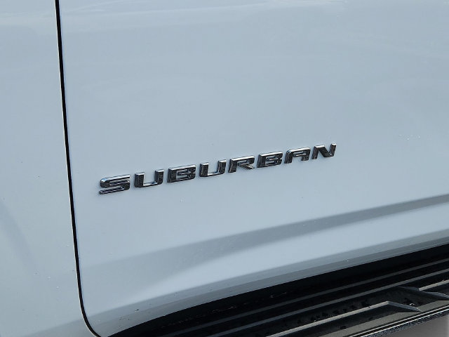Used 2023 Chevrolet Suburban Premier AWD/4WD image 4