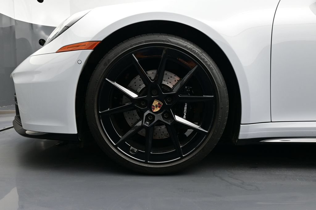 Certified 2025 Porsche 911 Carrera RWD image 6