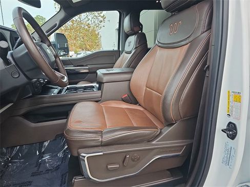 Used 2024 Ford F250 King Ranch w/ Chrome Package image 15