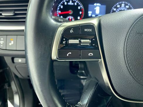 Used 2019 Kia Sorento LX w/ LX Convenience Package image 12