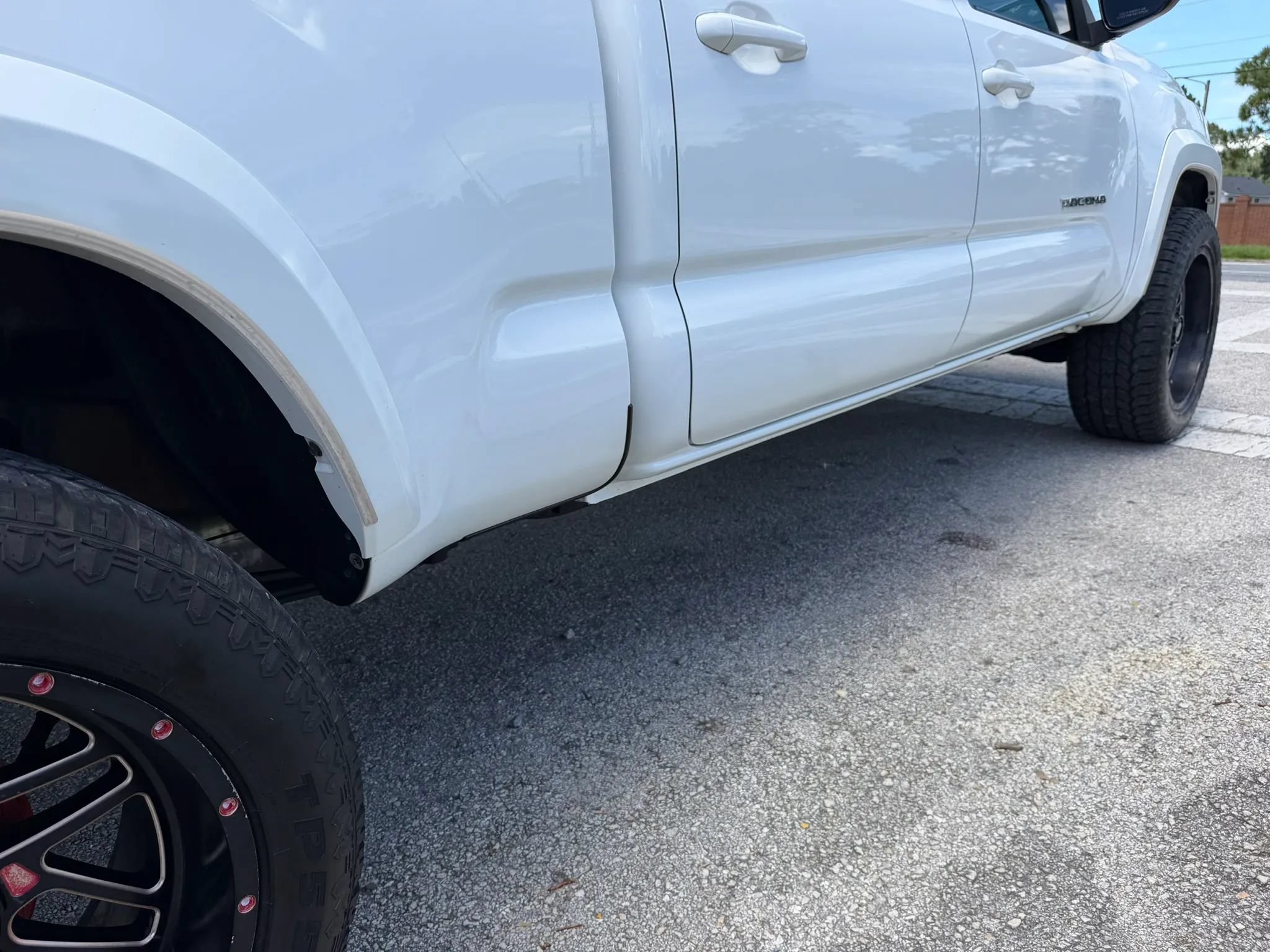 Used 2018 Toyota Tacoma SR5 AWD/4WD image 22