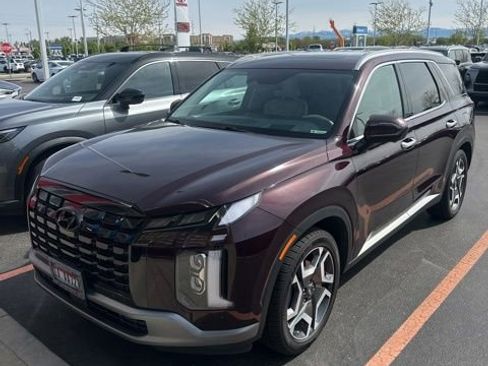 Used 2023 Hyundai Palisade Limited image 1