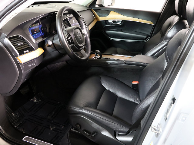 Used 2024 Volvo XC90 T8 Plus w/ Protection Package AWD/4WD image 12
