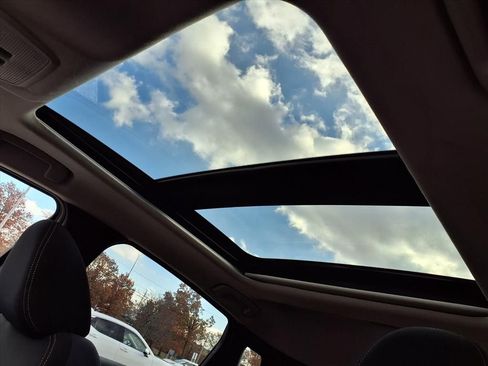 New 2026 Nissan Kicks SV w/ SV Premium Package image 17