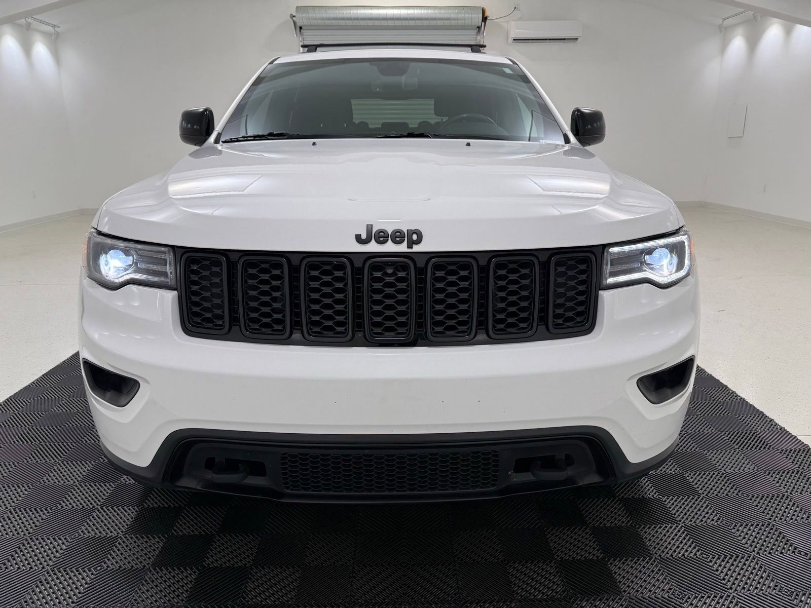 Used 2021 Jeep Grand Cherokee Freedom Edition AWD/4WD image 2