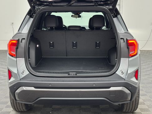New 2027 GMC Terrain Elevation w/ Elevation Premium Package FWD image 10