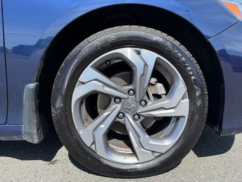 Used 2020 Honda Accord EX image 9