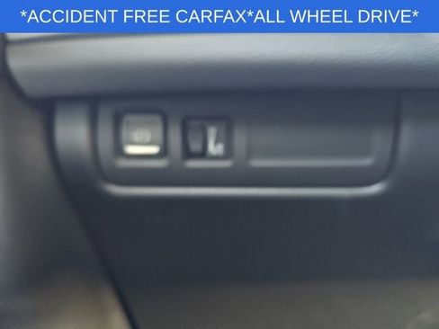 Used 2024 Cadillac XT4 Sport image 33