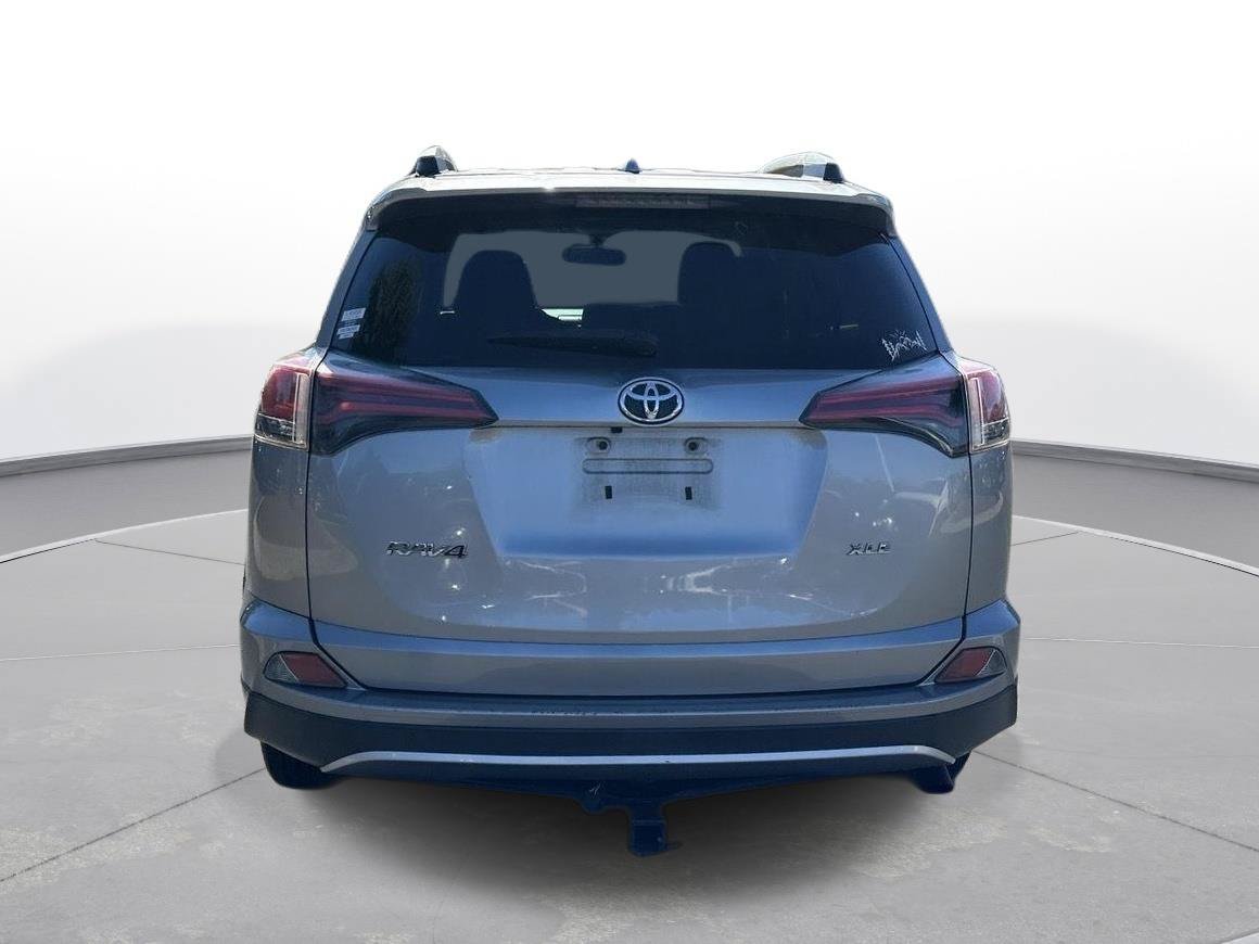 Used 2016 Toyota RAV4 XLE FWD image 7