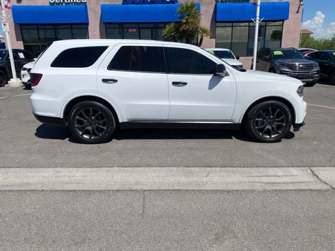 Used 2017 Dodge Durango R/T w/ Technology Group AWD/4WD image 4