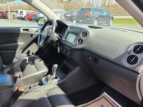 Used 2013 Volkswagen Tiguan SE image 20