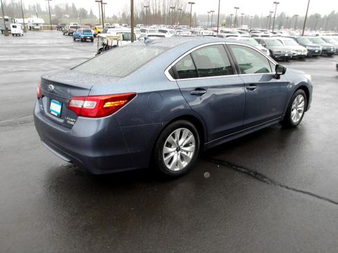 Used 2016 Subaru Legacy 2.5i Premium image 5
