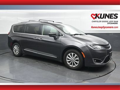 Used 2018 Chrysler Pacifica Touring-L