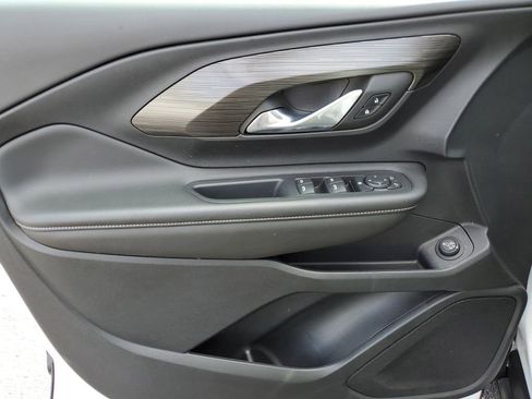 Used 2022 GMC Terrain SLE w/ Driver Convenience Package image 25