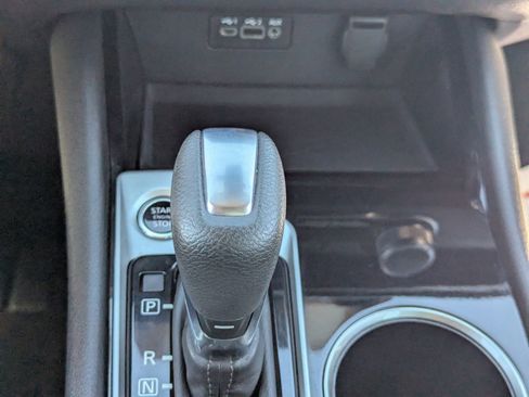 Used 2024 Nissan Altima 2.5 SV image 24