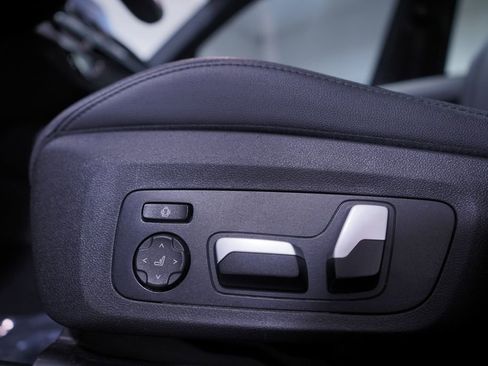 Used 2021 BMW X3 xDrive30i w/ M Sport Package image 18