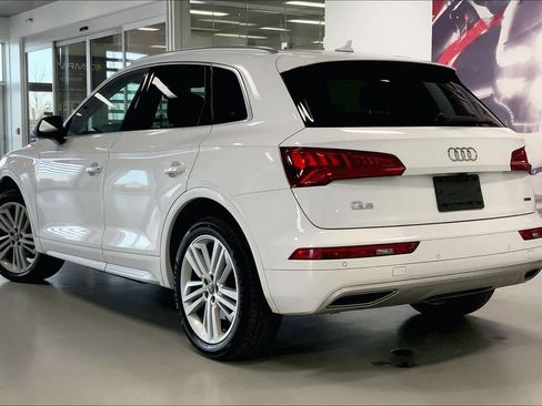 Used 2019 Audi Q5 2.0T Premium Plus w/ Premium Plus Package image 4