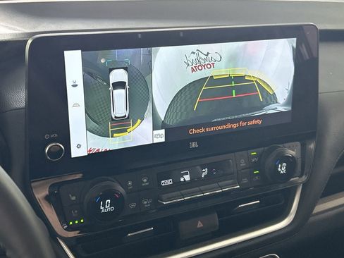 Used 2026 Toyota Grand Highlander FWD image 18
