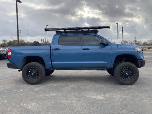 Used 2019 Toyota Tundra SR5 w/ SR5 Upgrade Package image 4