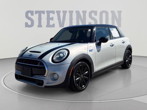 Used 2015 MINI Cooper S FWD image 1