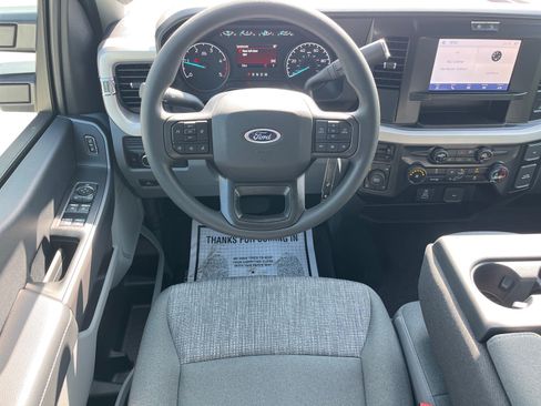 New 2026 Ford F250 XLT w/ FX4 Off-Road Package AWD/4WD image 7