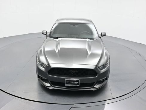 Used 2015 Ford Mustang Coupe RWD image 33