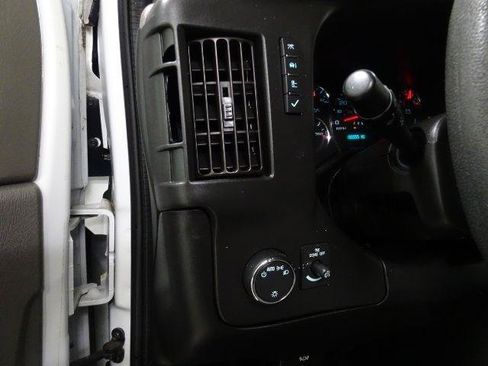 Used 2019 Chevrolet Express 3500 w/ Driver Convenience Package RWD image 25