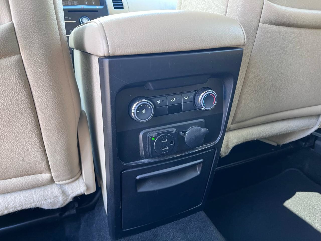 Used 2013 Ford Flex SEL AWD/4WD image 16