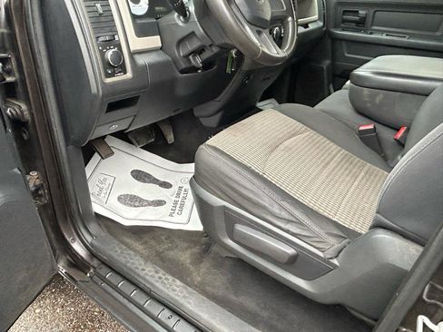 Used 2011 RAM 1500 ST w/ SXT Appearance Group AWD/4WD image 10